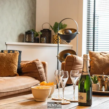 Dom wakacyjny Maison La Roussette - In The Heart Of *