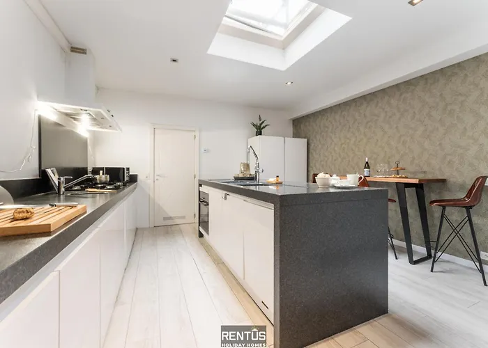 Maison La Roussette - In The Heart Of بيت للعطل